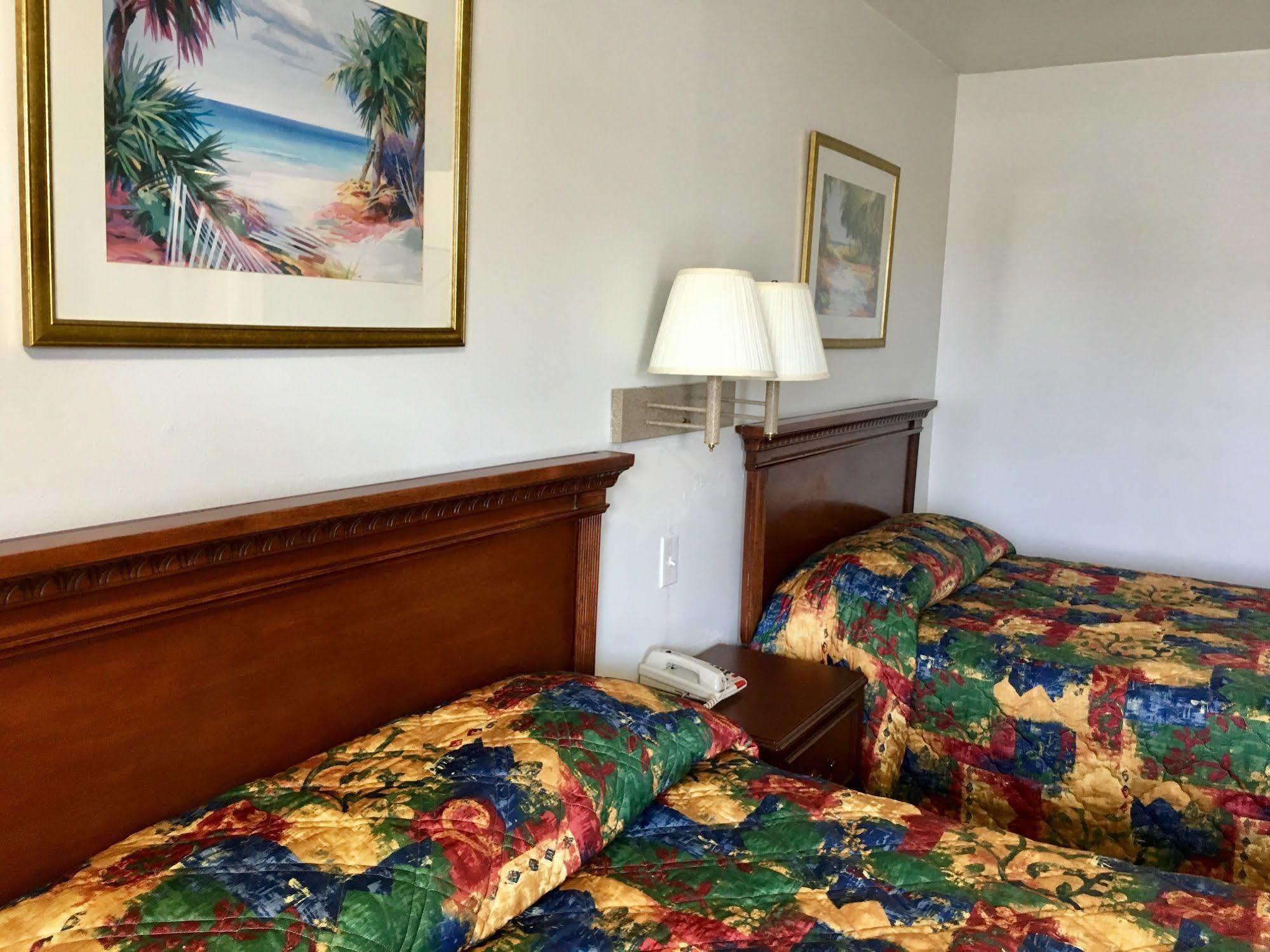 East Lake Inn Orient Park Экстерьер фото